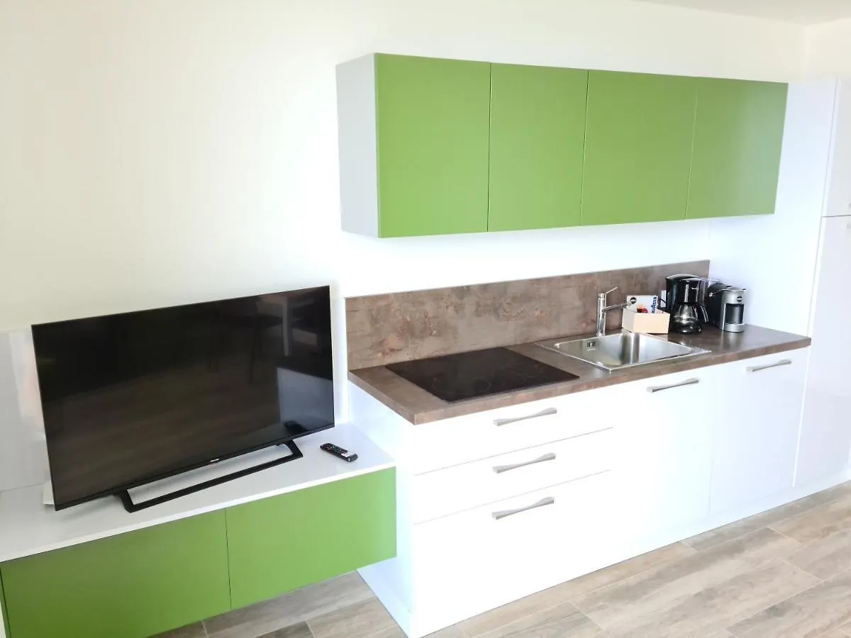 Luxury Apartments Natura Μαλτσεζίνε